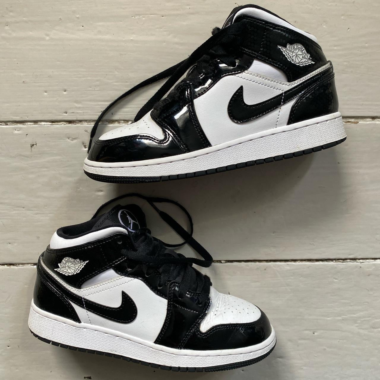 Jordan 1 Mid Carbon Fiber Black (UK 4.5)