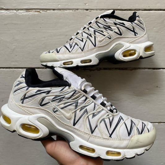 Nike TN Air Max Plus White and Black (UK 7.5)