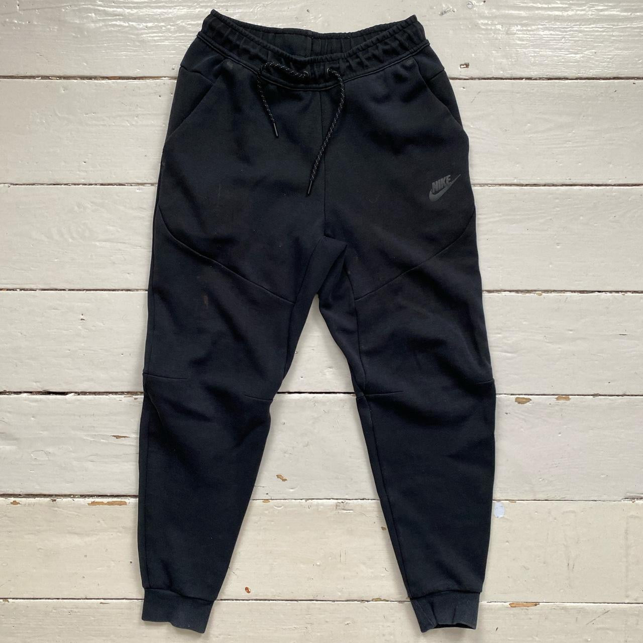 Nike Tech Fleece Black Joggers (XS)