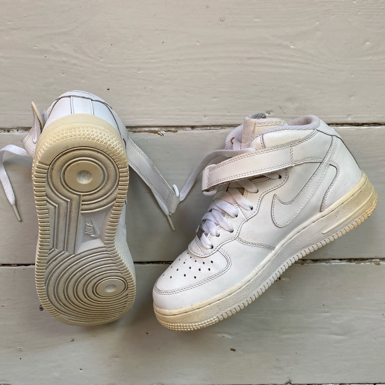 Nike Air Force 1 Mid White (UK 5)