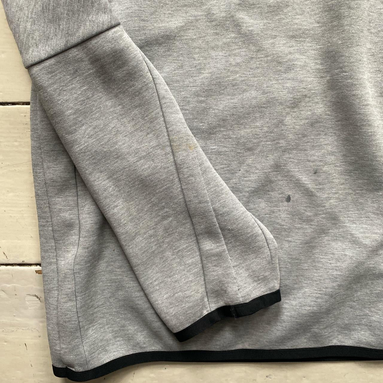 Nike Tech Fleece Grey Jumper (XXL)