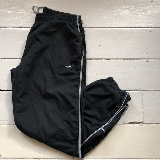 Nike Black Shell Bottoms (Large)