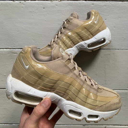 Nike Air Max 95 Beige (UK 4)