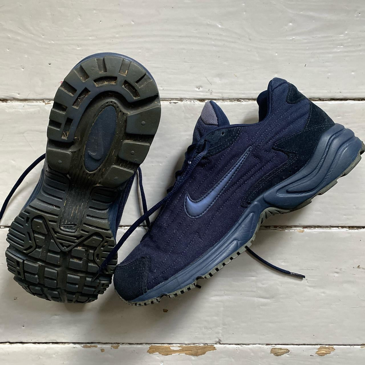 Nike Vintage Navy Trainers (UK 10)