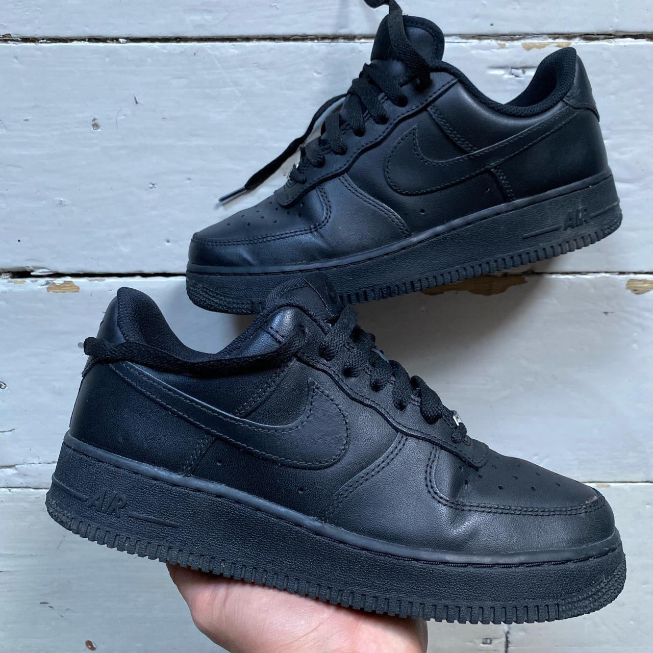 Nike Air Force 1 Black (UK 6)