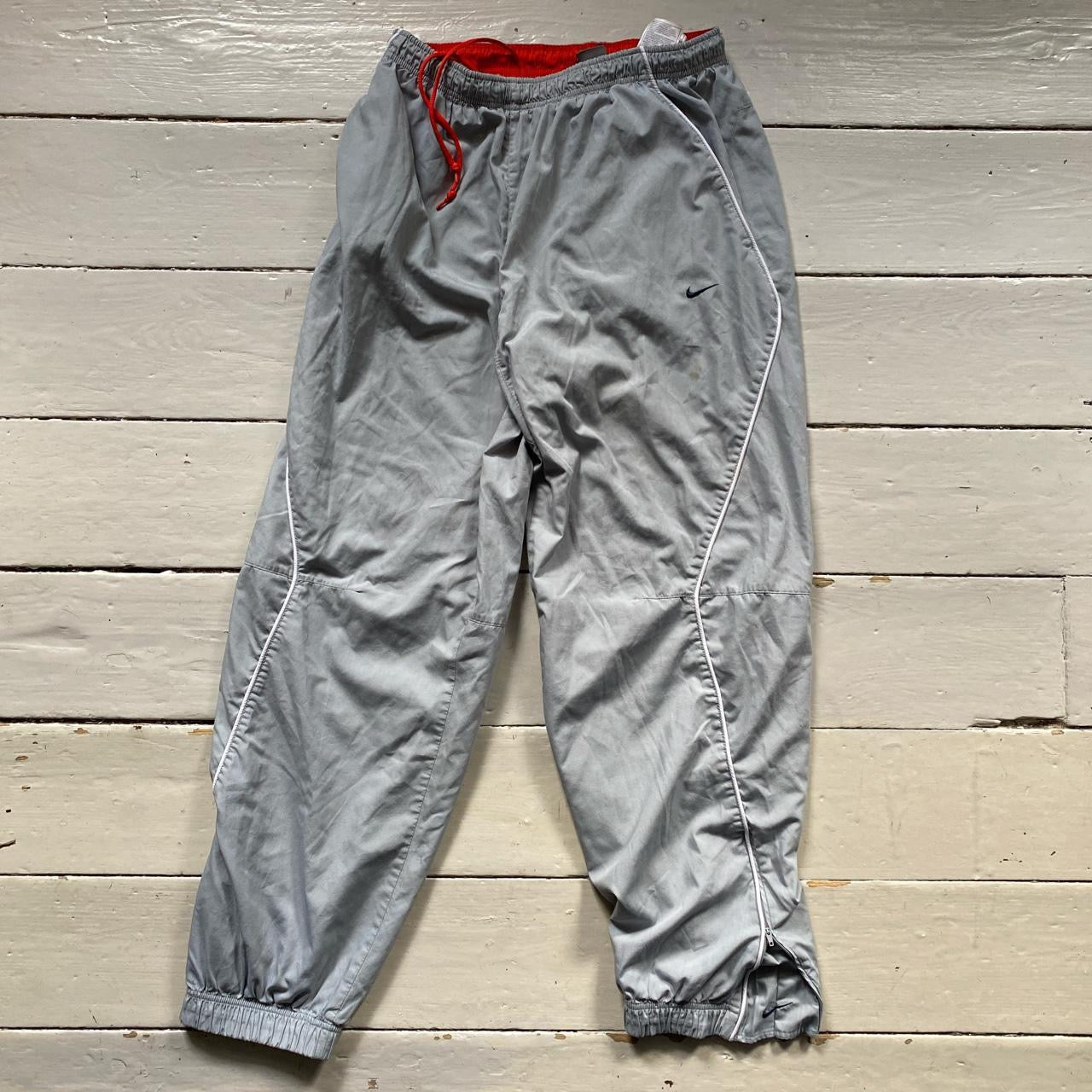 Nike Vintage Silver Silver Shell Bottoms (Large)