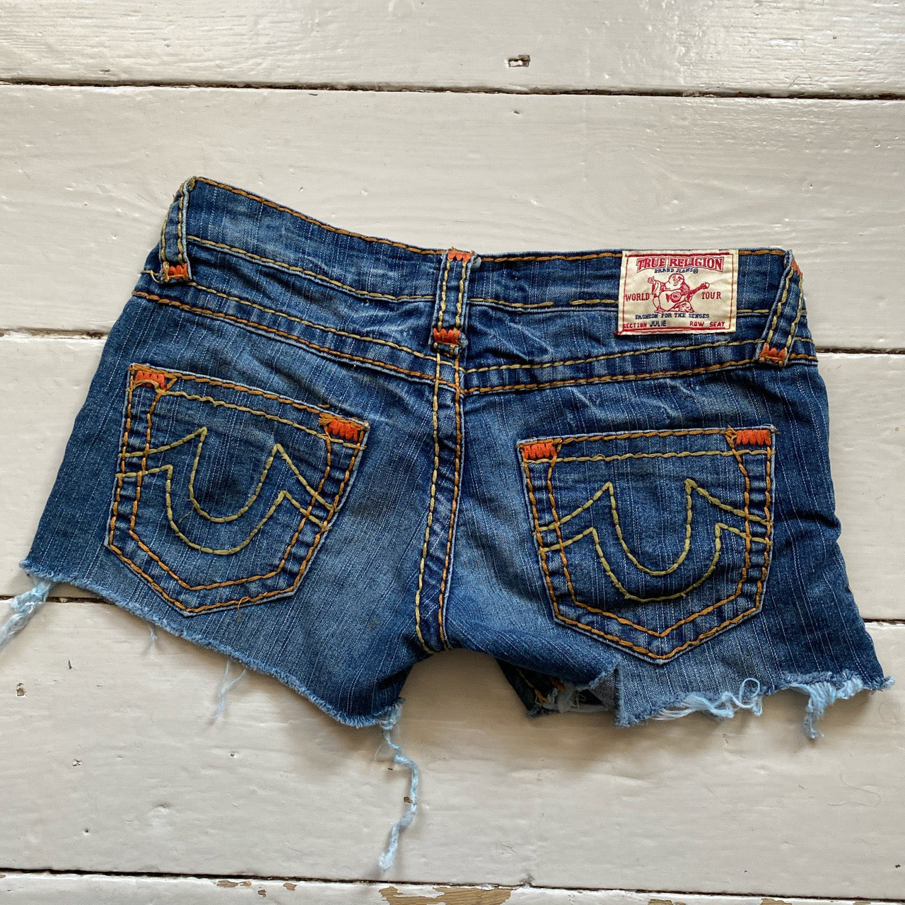 True Religion Big Stitch Julie Cut Down (27W)