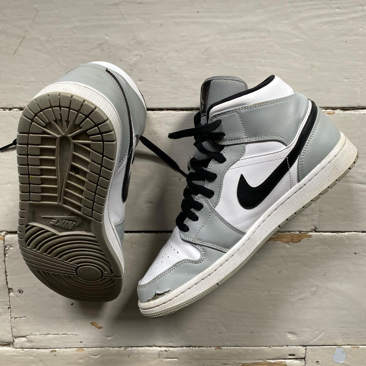 Jordan 1 Mid Smoke Grey (UK 9)