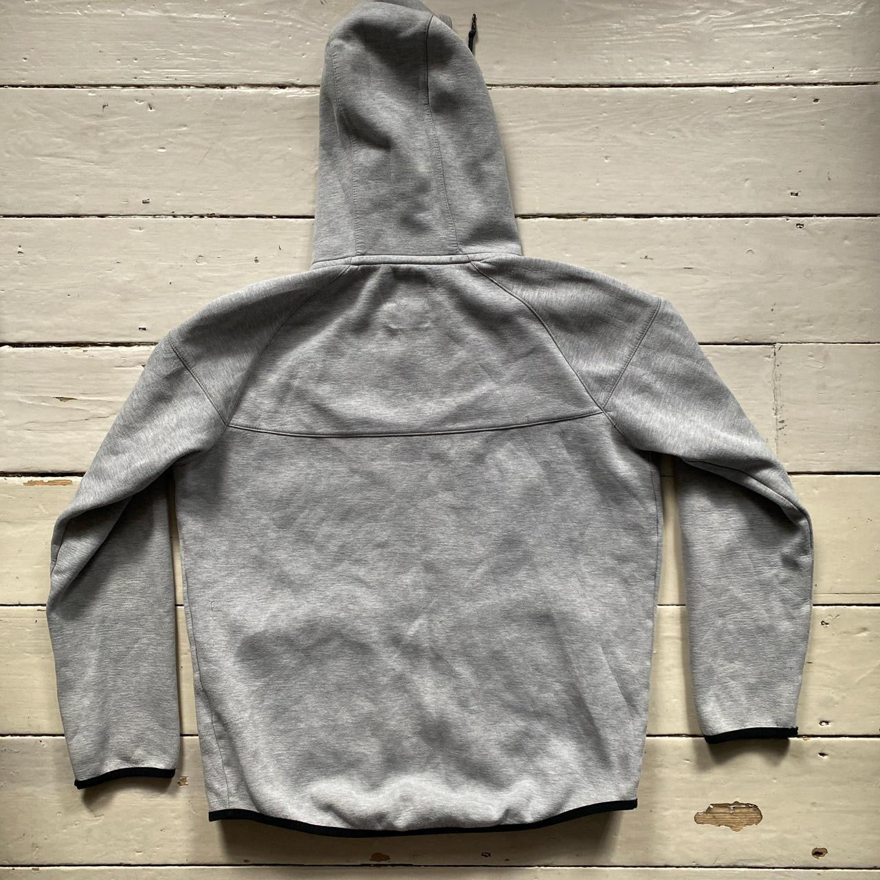 Nike Tech Fleece Grey Hoodie (Large)