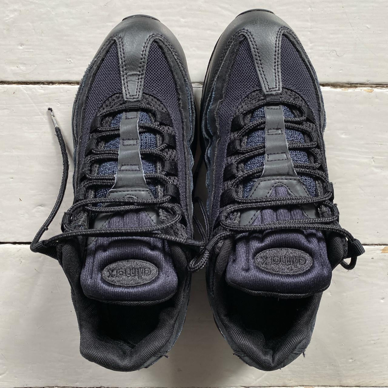 Nike Air Max 95 Black (UK 9)