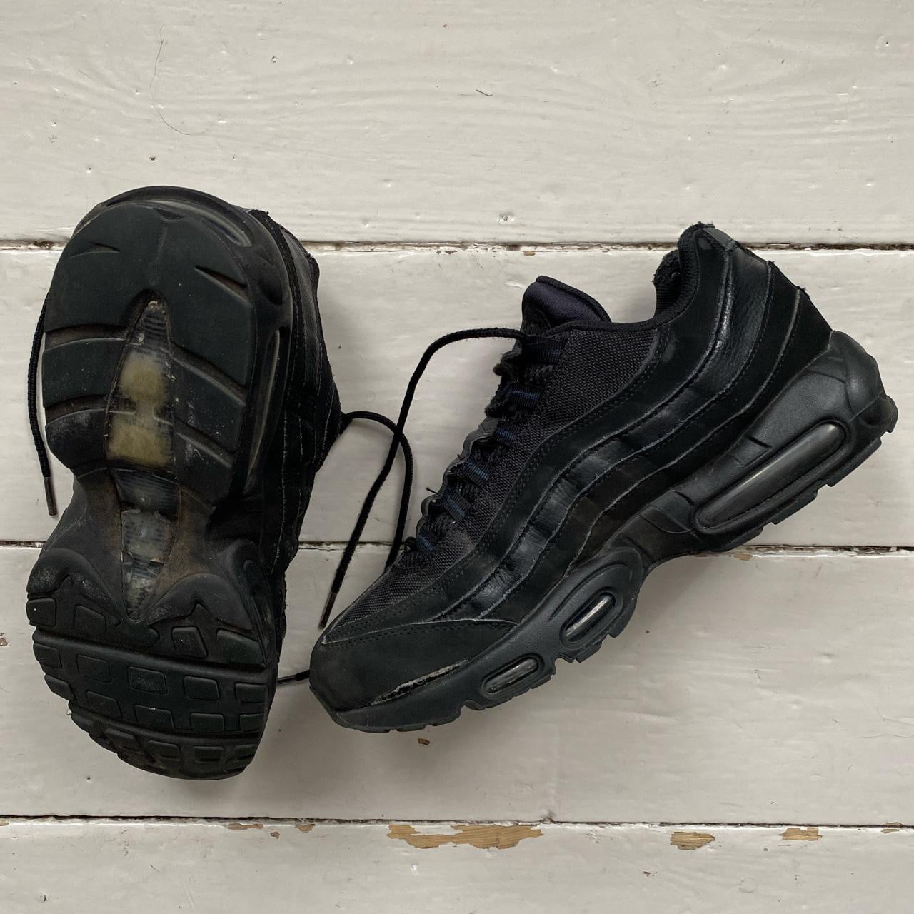 Nike Air Max 95 Black (UK 9.5)