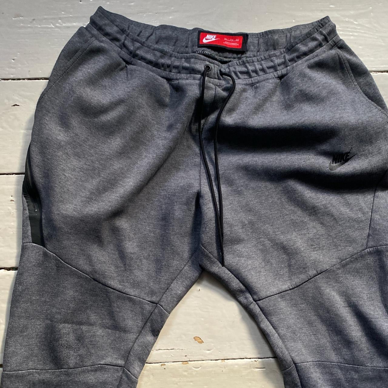 Nike Tech Fleece Grey Joggers (XXL)