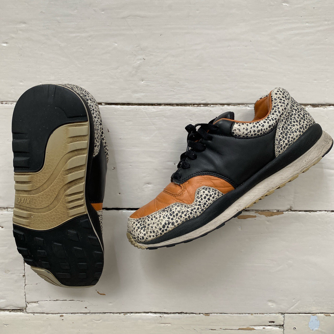 Nike Air Max Safari SE 2011 (UK 9)