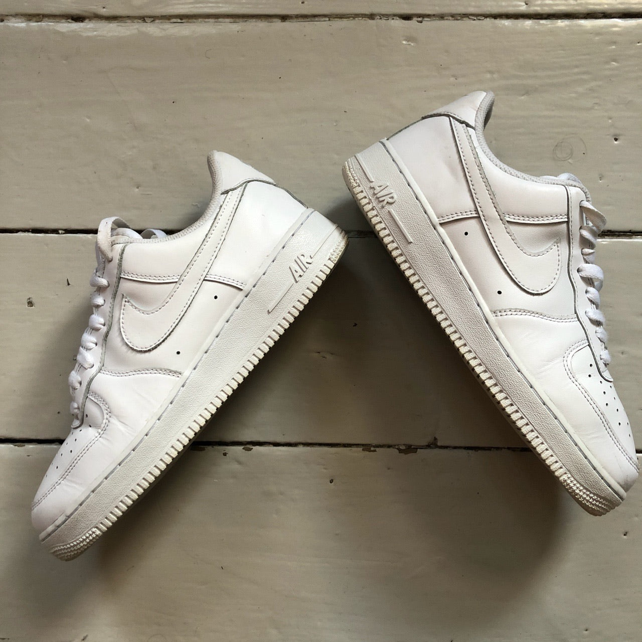 Nike Air Force 1 White (UK 7)