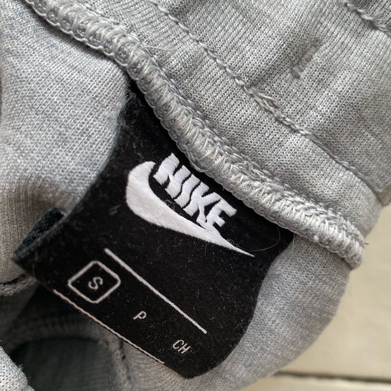 Nike Tech Fleece Grey Joggers (Small)
