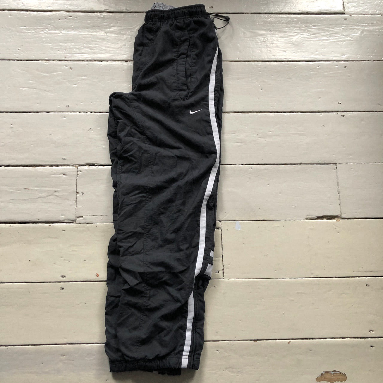 Nike Grey Shell Bottoms (Large)