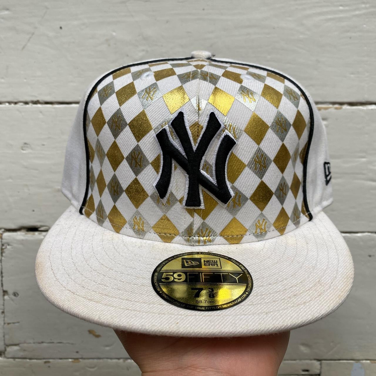 New York Yankees Fitted New Era Cap (Size 7 3/8)