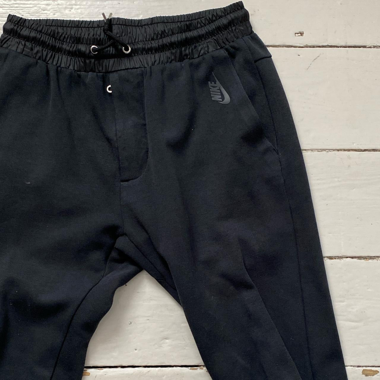 Nike Swoosh Black Joggers (Medium)