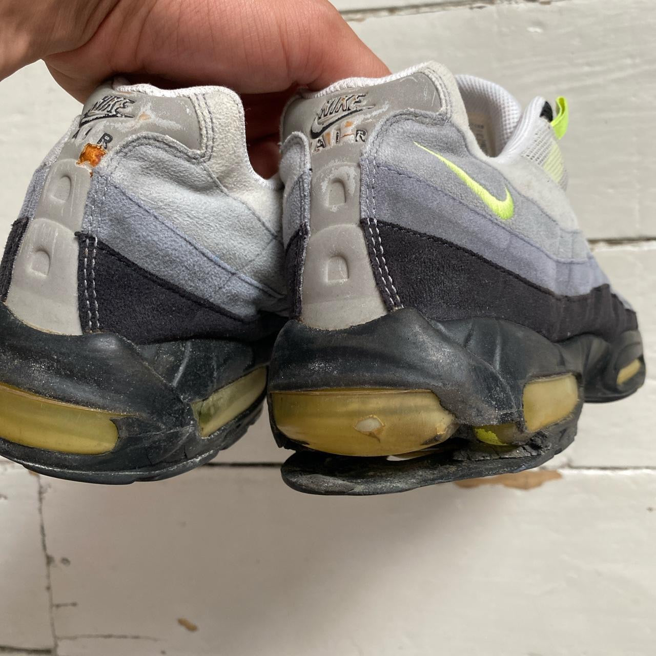 Nike Air Max 95 Neon Crumbling (UK 11)