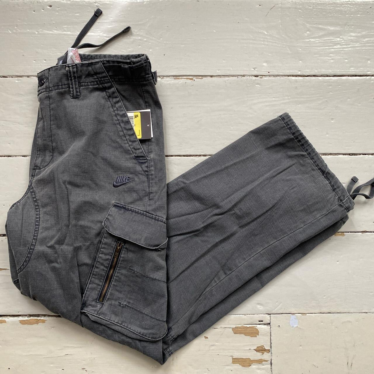 Nike Vintage Grey Cargo Trousers (Small)