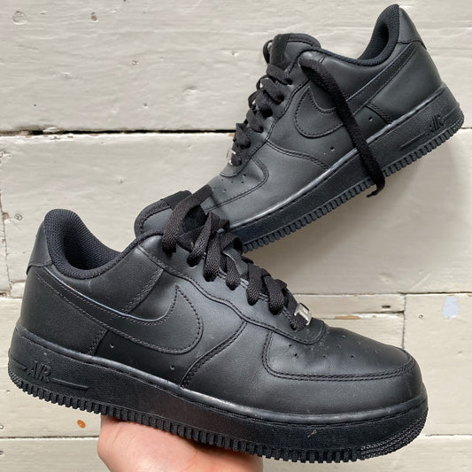 Nike Air Force 1 Black (UK 6)