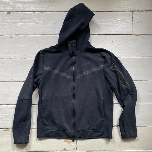 Nike Tech Fleece New Season Hoodie (Medium)