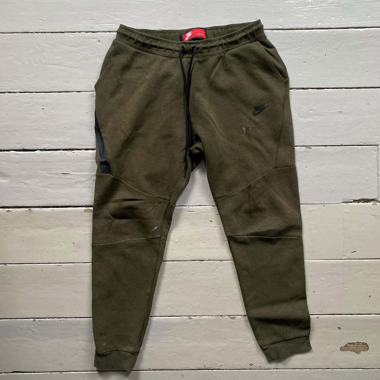 Nike Tech Fleece Khaki Joggers (Large)