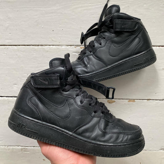 Nike Air Force 1 Mid Black (UK 6)
