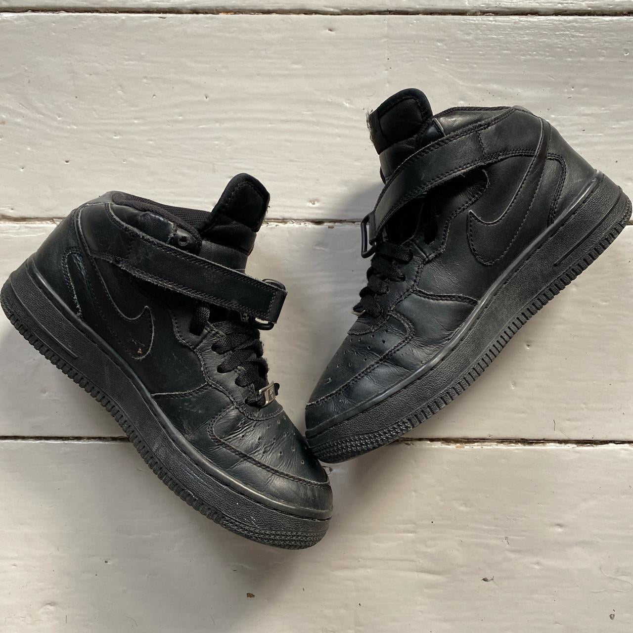 Nike Air Force 1 Mid Black (UK 5)