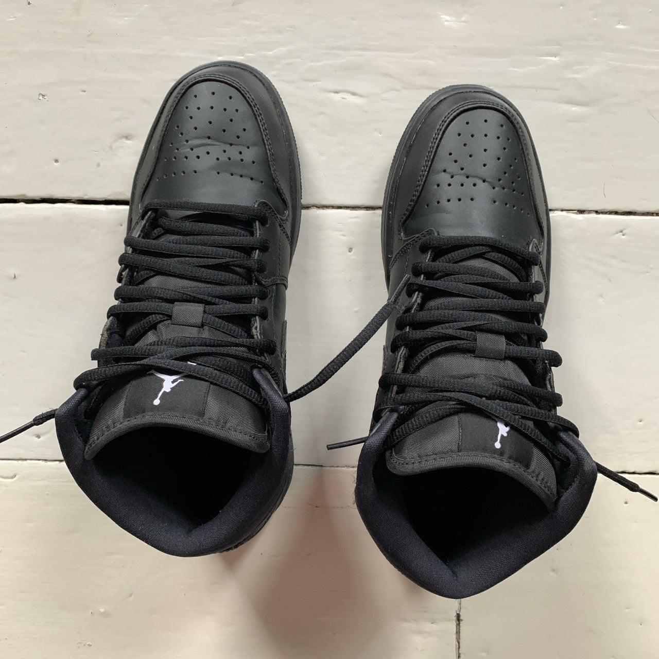 Nike Jordan 1 Triple Black (UK 6)