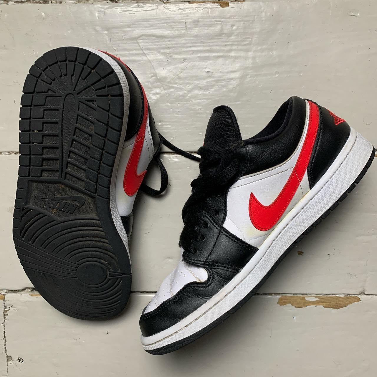 Jordan 1 Low Black Siren Red (UK 7)