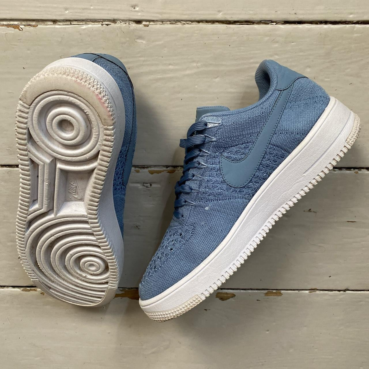 Nike Air Force 1 Flyknit (UK 9)