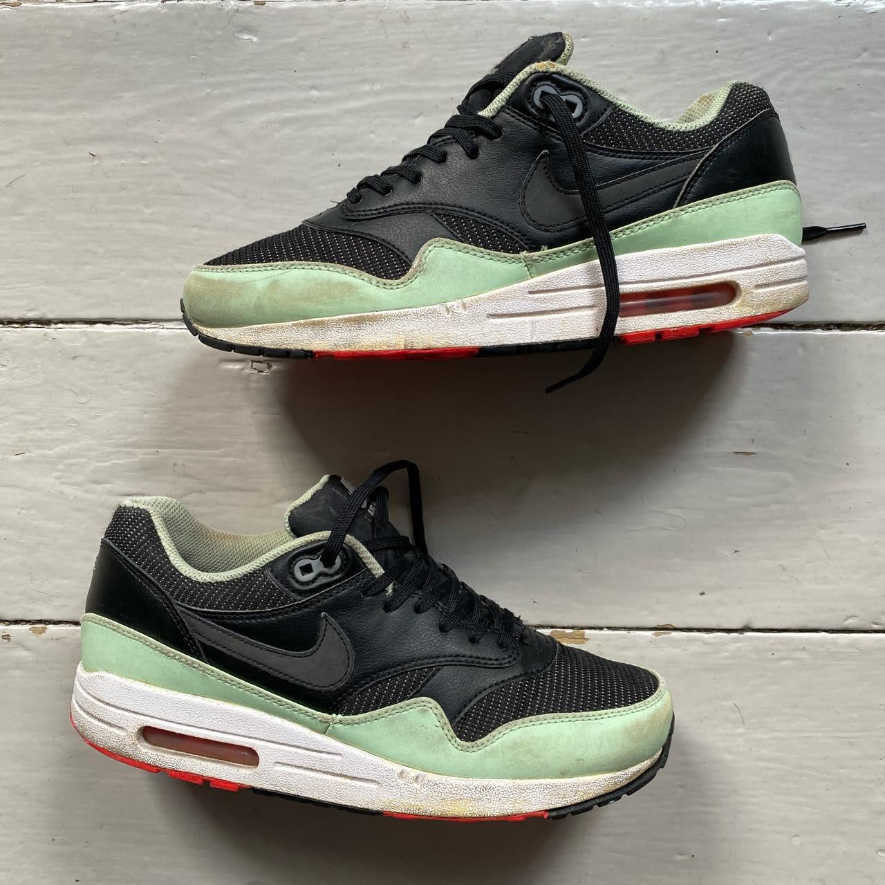 Nike Air Max 1 Yeezy (UK 7)