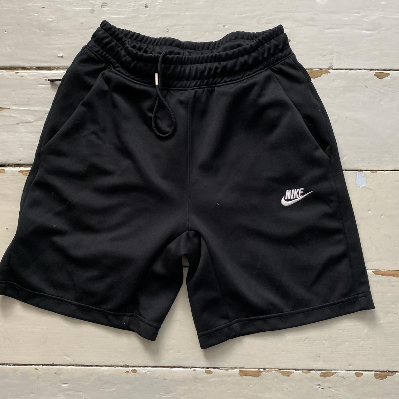 Nike Swoosh Shorts Black (Small)