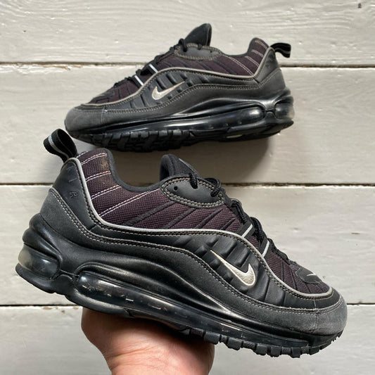 Nike Air Mad 98 Black and White (UK 6)