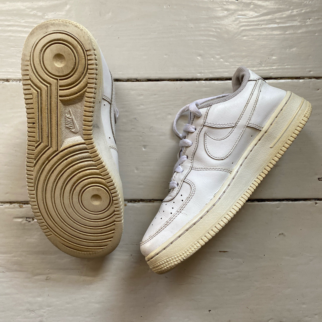 Nike Air Force 1 White (UK 5)