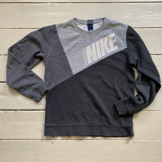 Nike Club Spellout Jumper (Medium)