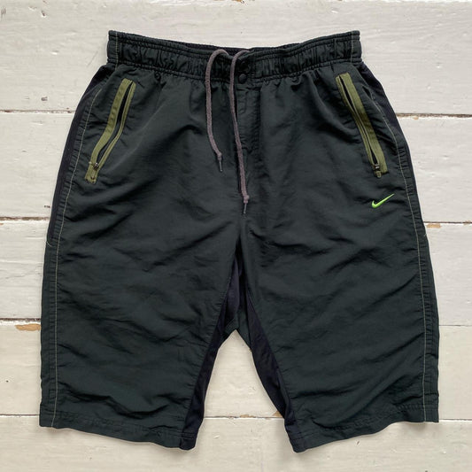 Nike Vintage Green Swoosh Shorts (XXL)