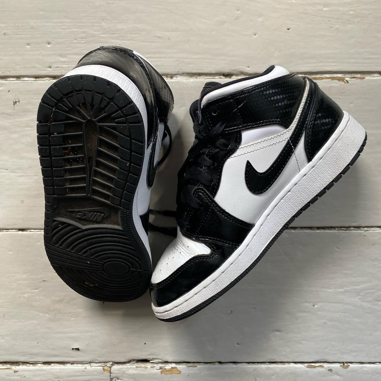 Jordan 1 Mid Carbon Fiber Black (UK 4.5)