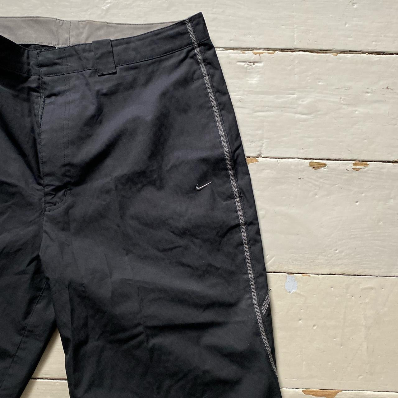 Nike Swoosh Rolled Shorts (Medium)