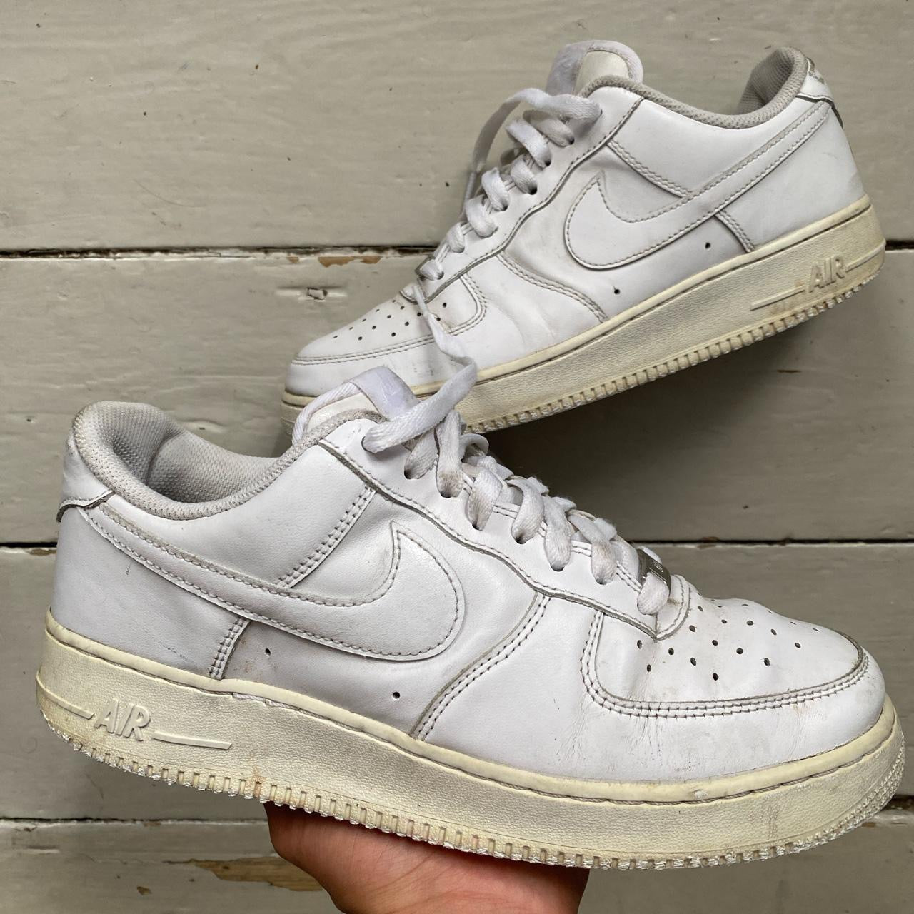 Nike Air Force 1 White (UK 8)