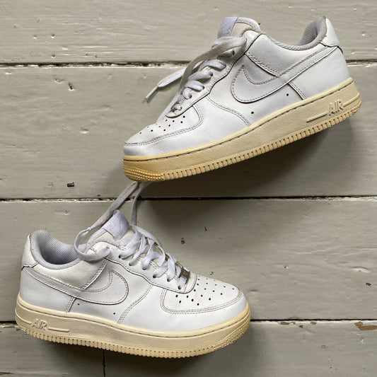 Nike Air Force 1 White (UK 5)