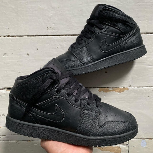 Jordan 1 Mid Triple Black (UK 6)