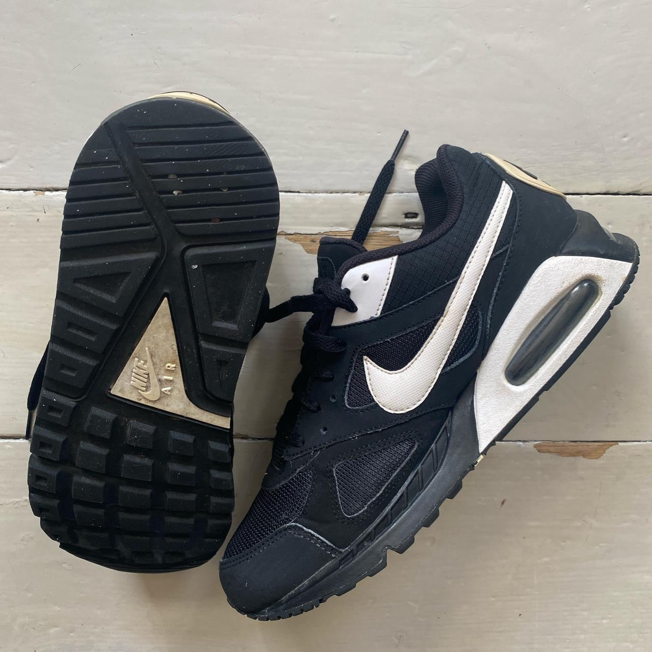 Nike Air Max Command (UK 8)