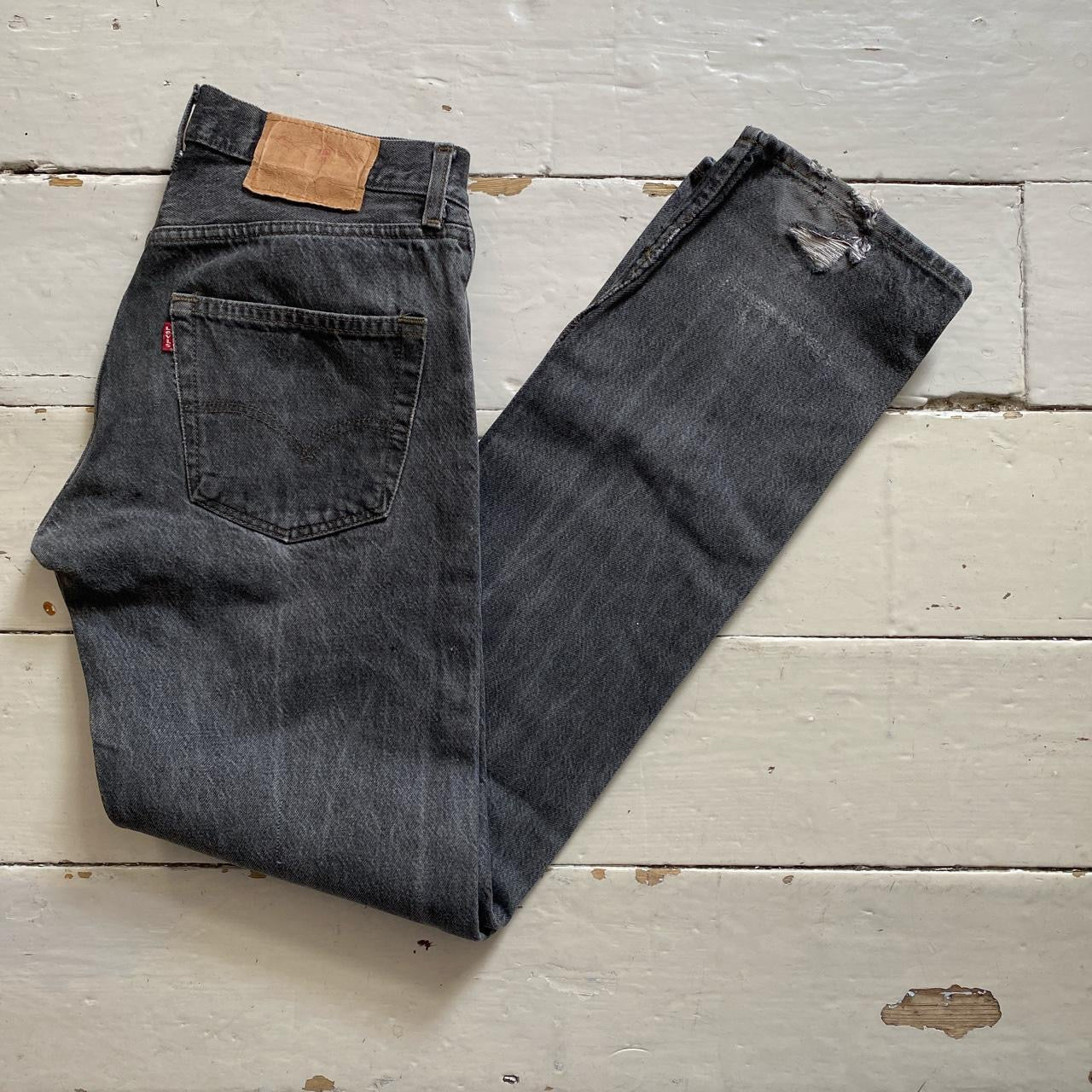 Levis 501 Grey distressed Jeans (30/34)