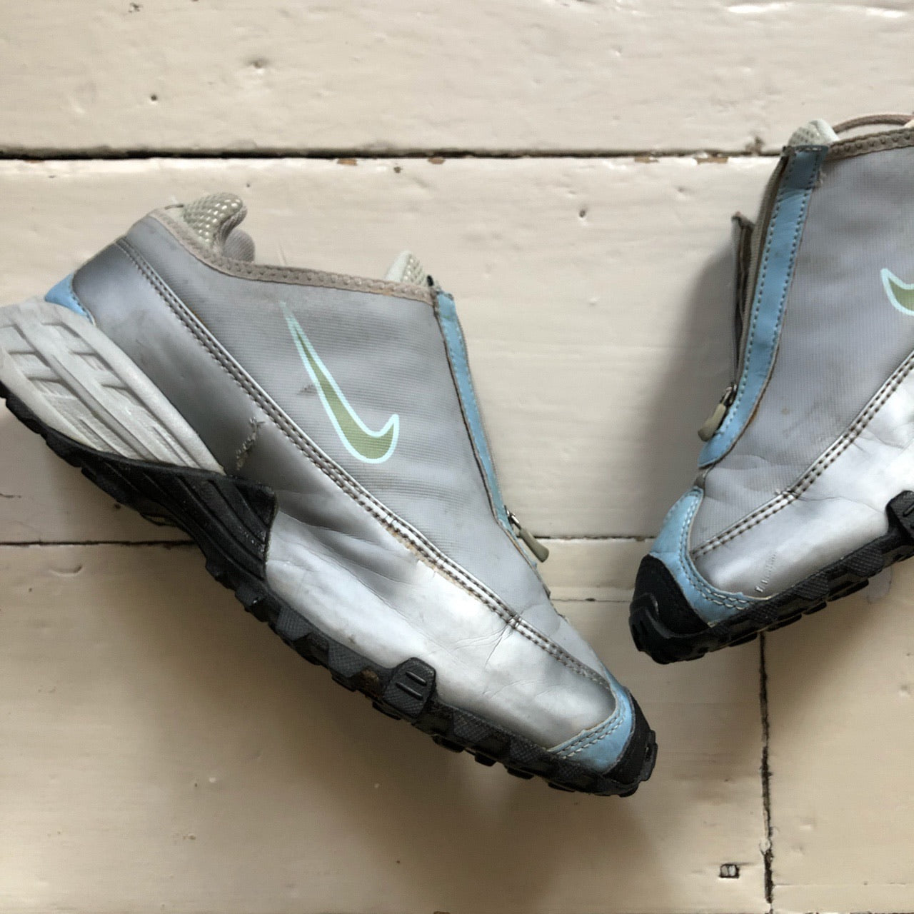 Nike Vintage ACG Storm Shield (UK 7)