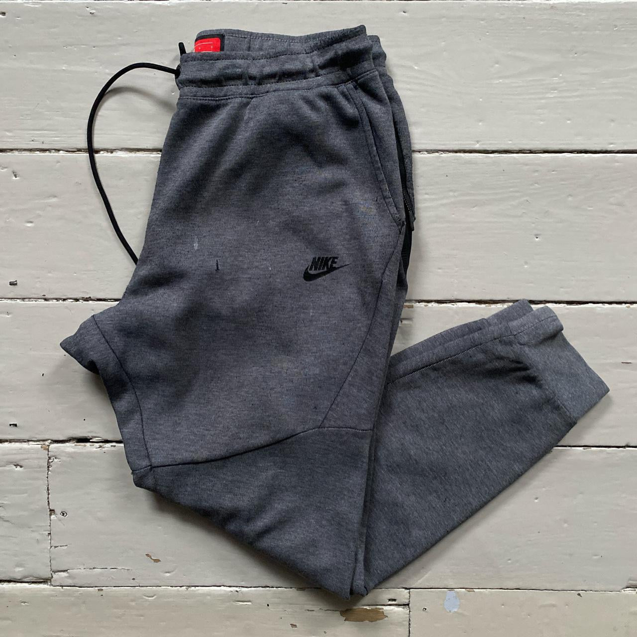 Nike Tech Fleece Grey Joggers (Large)