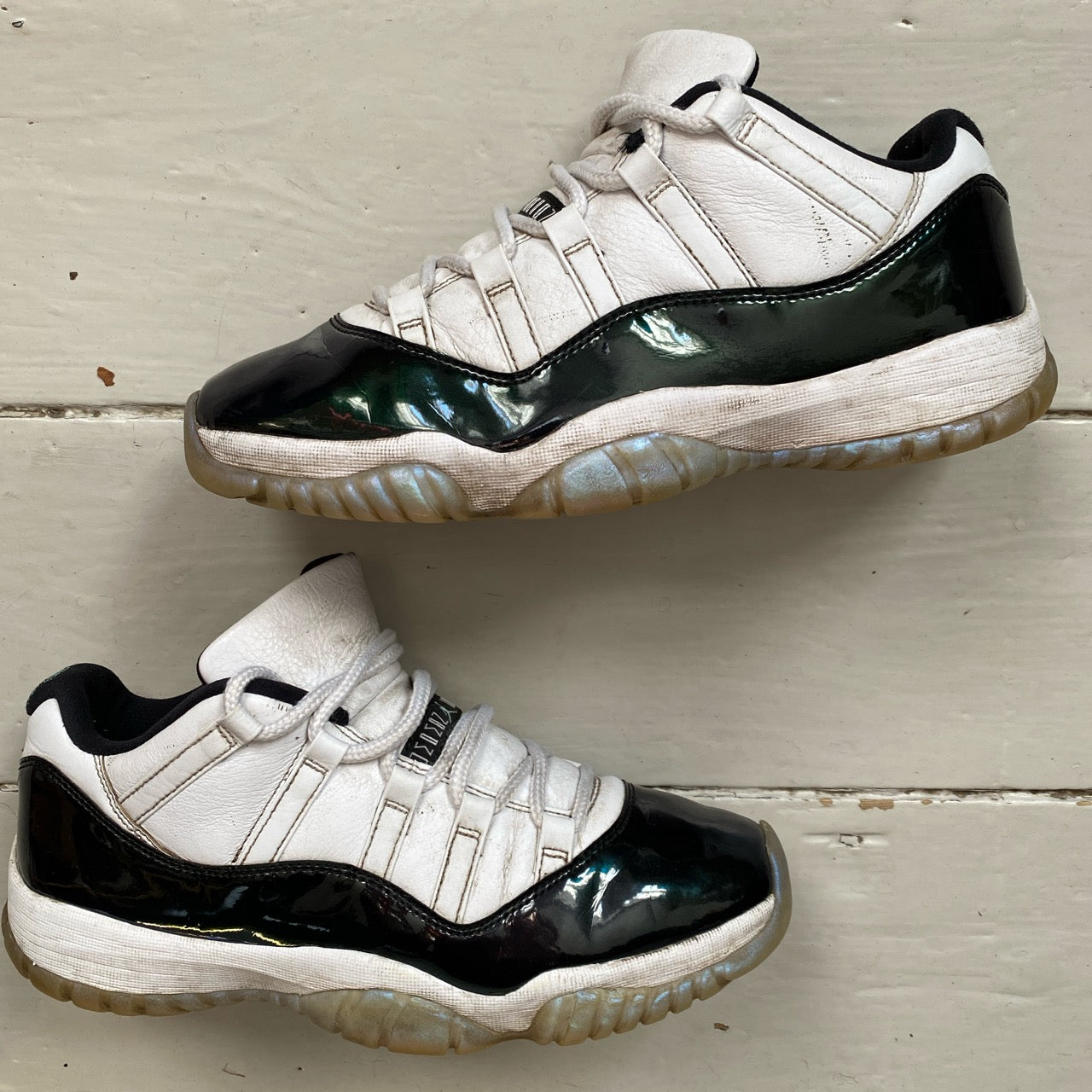 Jordan 11 Emerald Chameleon (UK 8.5)