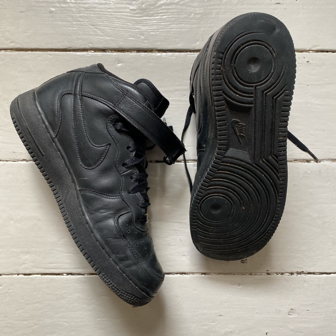 Nike Air Force 1 Mid Black (UK 9)