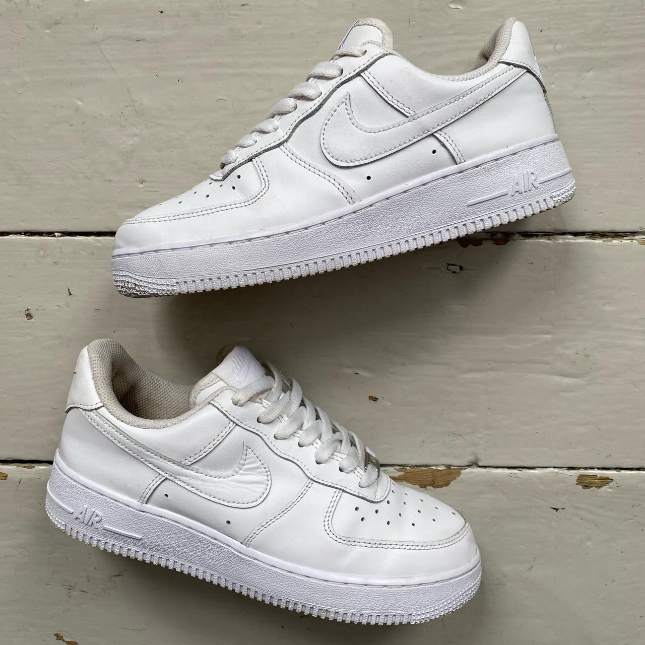 Nike Air Force 1 White (UK 6)